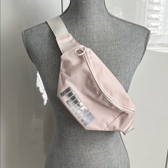 PUMA NWOT Core Pink Belt Crossbody Bag - Picture 1 of 13